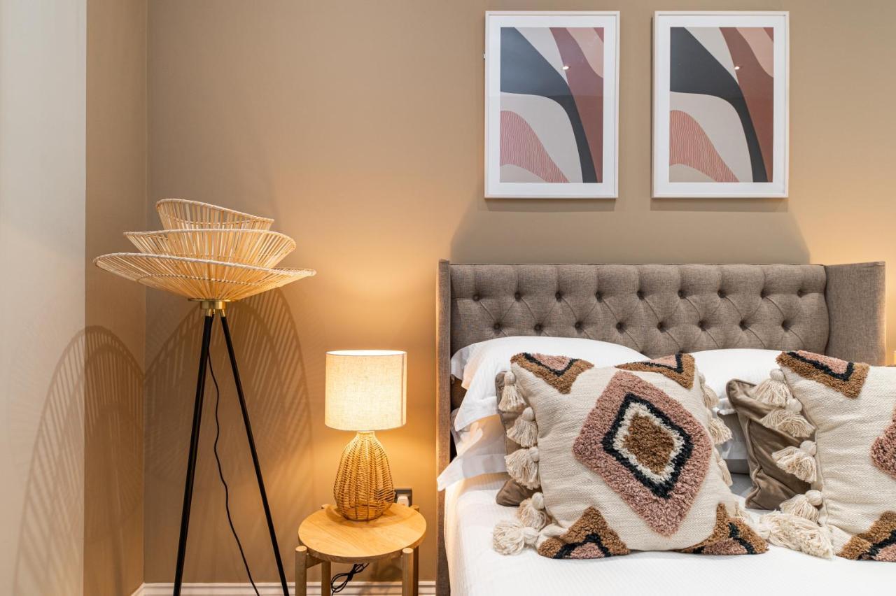 Chelmsford Lofts - High-Spec Luxury Apartments Jesmond エクステリア 写真